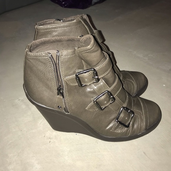 Women’s wedges - Picture 2 of 3